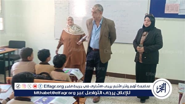 مدير تعليم أسيوط يطلق الاتوبيس الطائر لمتابعة 28 مدرسة