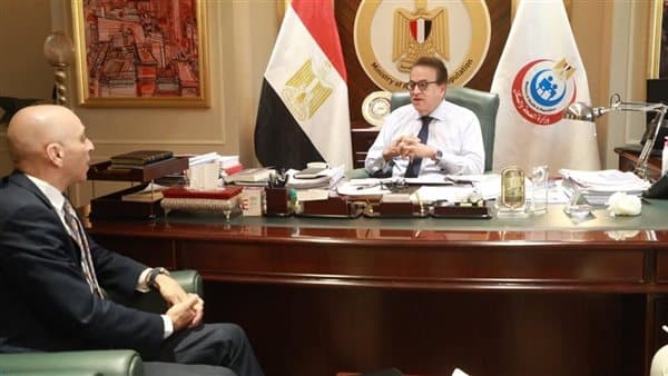 وزير الصحة يناقش التعاون مع السفير المصري في لبنان