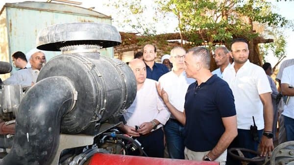 Aswan Governor reviews food aid and staff