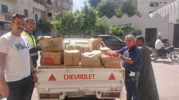 Qena authorities seize food products in Nag Hammadi