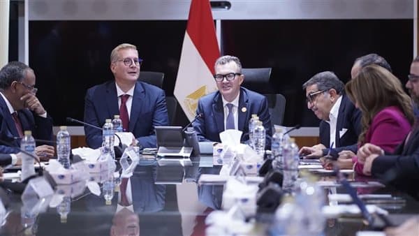 Planning and Petroleum Ministers Review Sector Progress