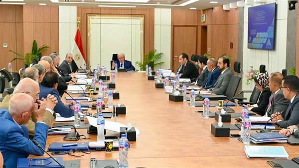 القابضة للتشييد تتوقع إيرادات 35.7 مليار في 2026 2027