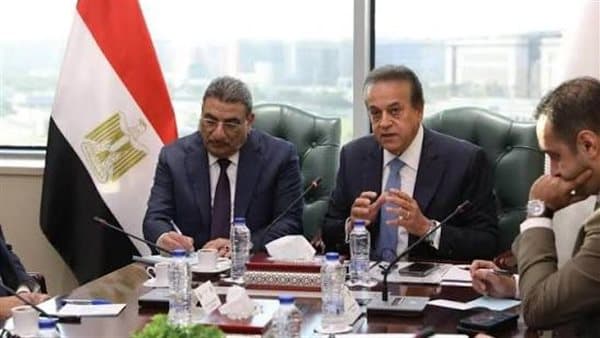 Health Minister reviews medical city plans