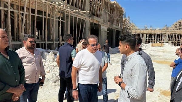 Health Minister reviews New Alamein Hospital progress