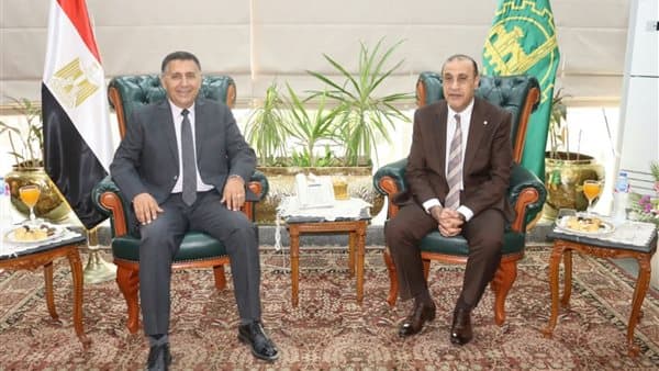 Qalyubia Governor discusses traffic discipline