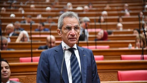 Parliamentary Minister Opens New Session