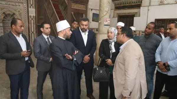 Endowments Minister Oversees Mosque Renovation