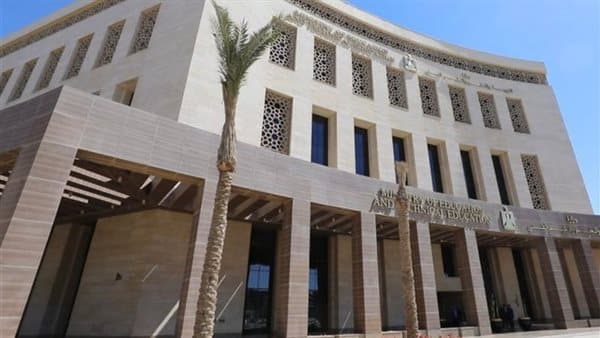 وزارة التعليم تفتتح مدارس جديدة في صناعة الأدوية