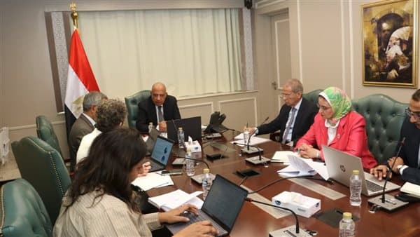 وزير الكهرباء يناقش دعم مشاريع الطاقة مع البنك الدولي