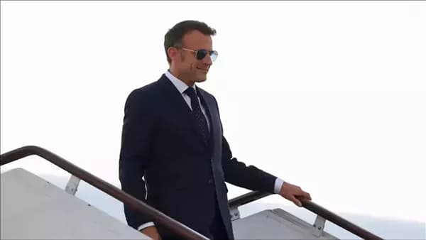 ماكرون يفرض حظر السوشيال ميديا على دون 15 سنة فرنسا