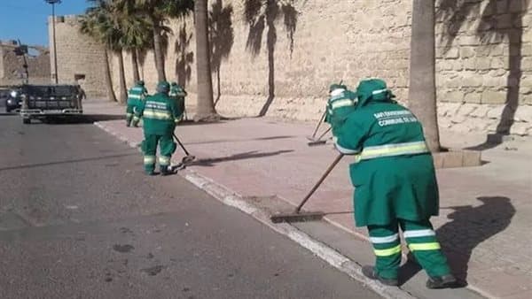 محافظ الشرقية يحدد مواعيد عمال النظافة خلال الموجة الحارة