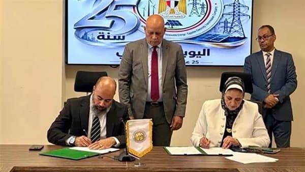 المصرية لنقل الكهرباء تبني محطة كيمت السخنة