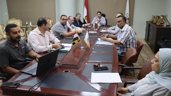 نائب محافظ بني سويف يناقش تقنين أملاك الدولة