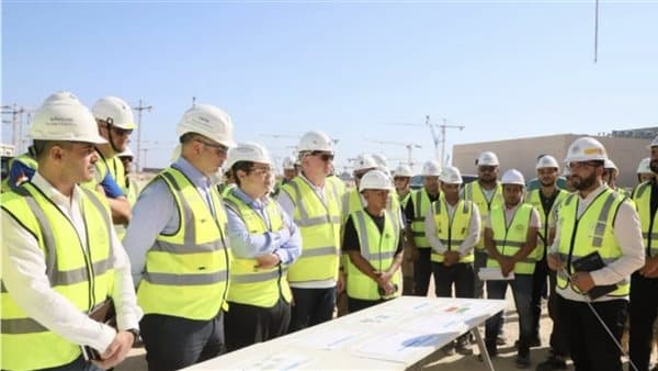 رئيس المحطات النووية يزور مشروع الضبعة