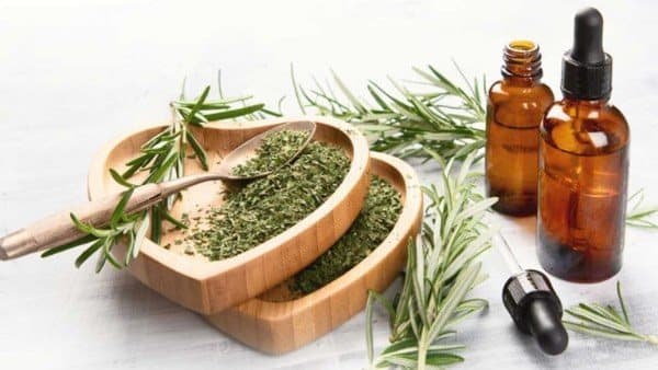 Herbal Ways to Reduce Hair Loss