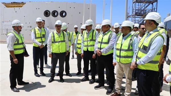رئيس المحطات النووية يلتقي وزير العمل ومحافظ مطروح بموقع الضبعة
