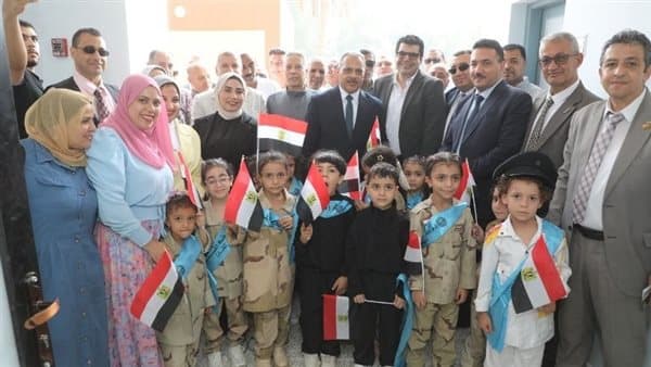 Al-Sharqiya Governor Opens Industrial School