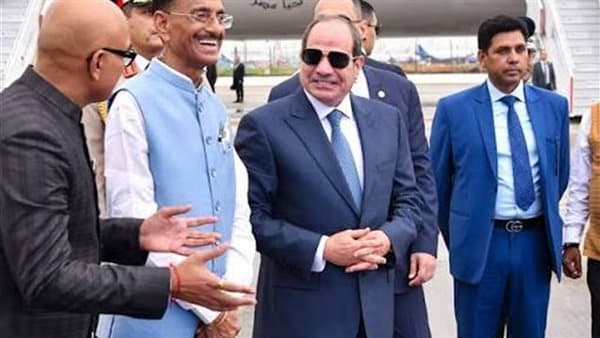 السيسي في نيودلهي يؤكد التعاون بين مصر والهند
