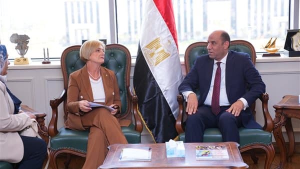 إيطاليا تدعو لمزيد من العمالة المصرية
