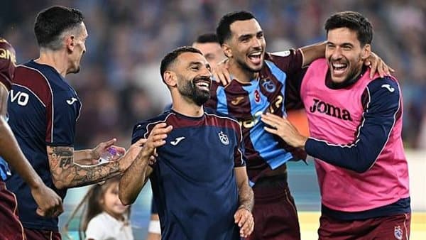 إسراء أردوغان تشيد بهاتريك صلاح في الدوري التركي