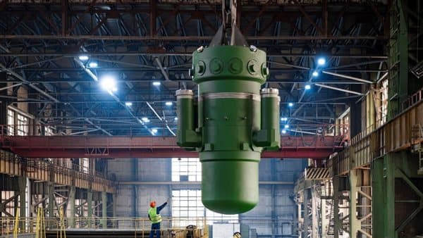 Rosatom engineering supplies key equipment for floating nuclear plant