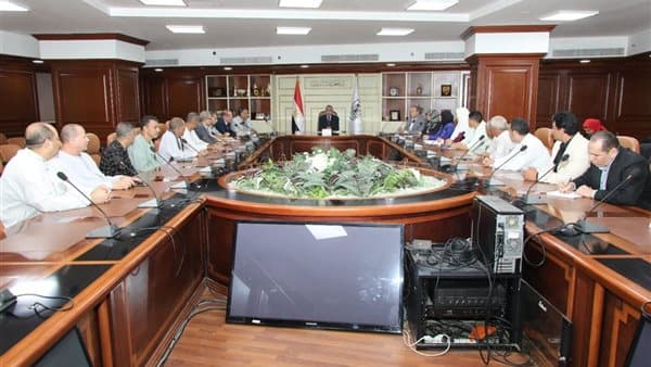 Beni Suef Gov Advances Water Conservation Dialogue