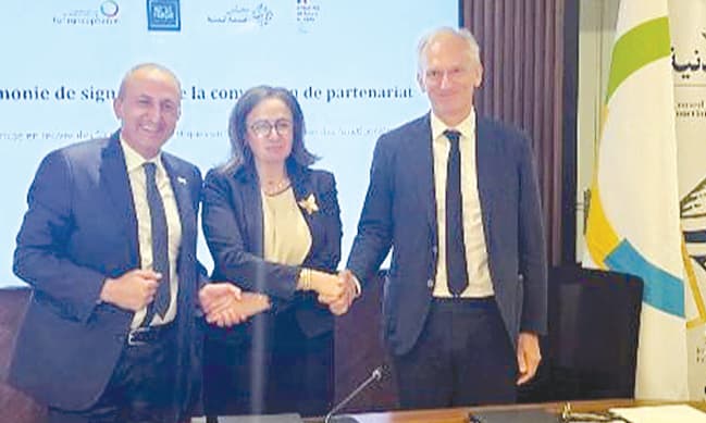 تعاون بين الخدمة و(OIF) و(IFL) لتطوير الإدارة