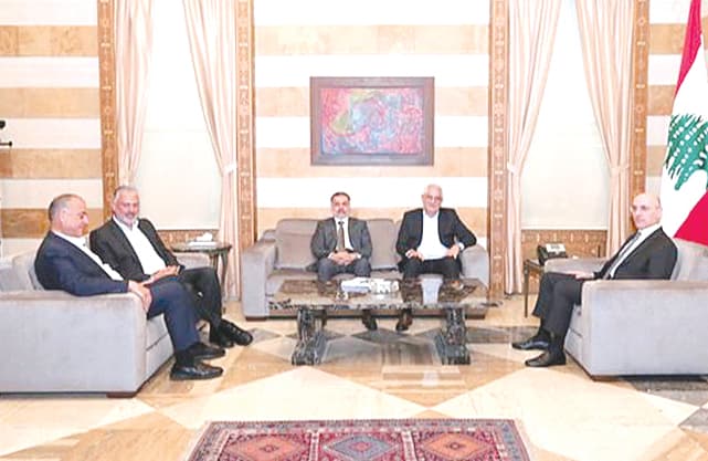 وزير الداخلية يناقش قانون العفو العام