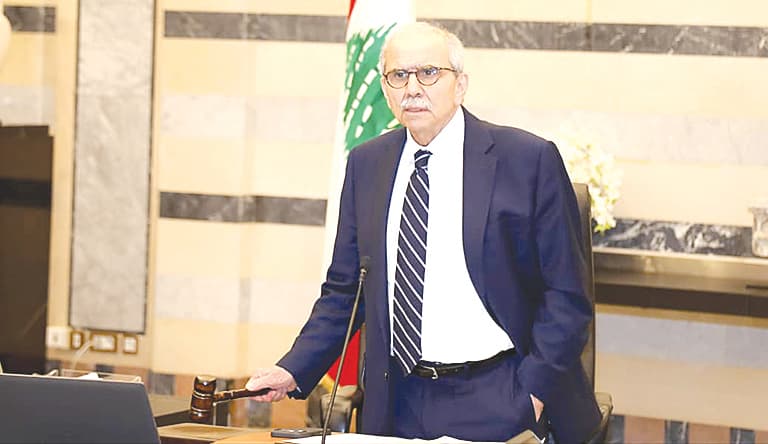 سلام يعيد نشر تغريدته عن الاعتداءات بعد خرق حسابه