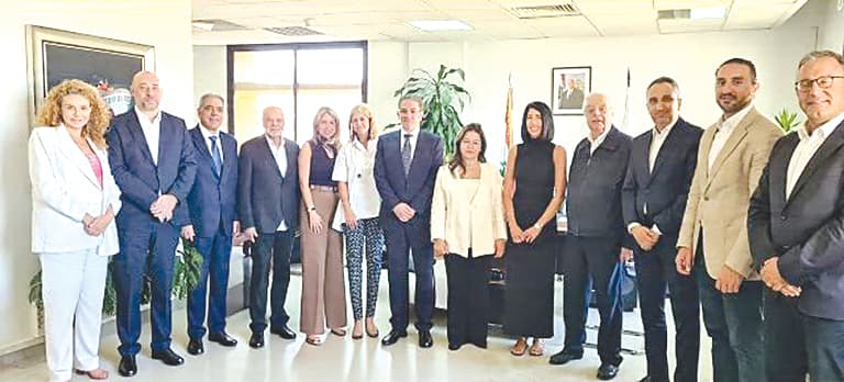 Menaymena meets business group on investment reforms