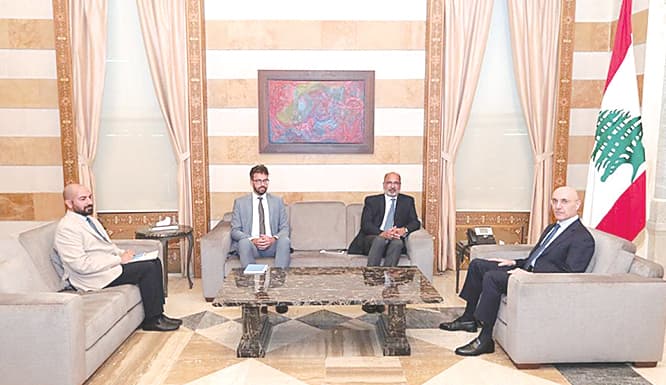 الحجار يطلع على مشاريع بيروت ويلتقي مع ريزا
