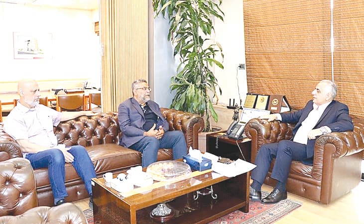 Karky discusses retiree support with Union delegation