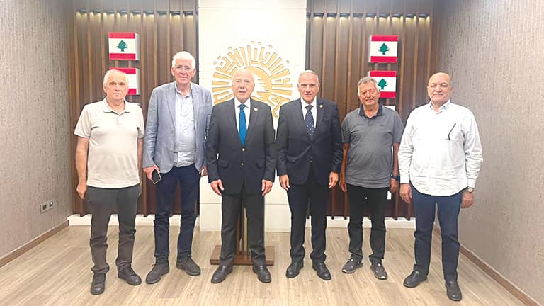 دبوسي يناقش تطوير السياحة في إهدن مع روتاري زغرتا