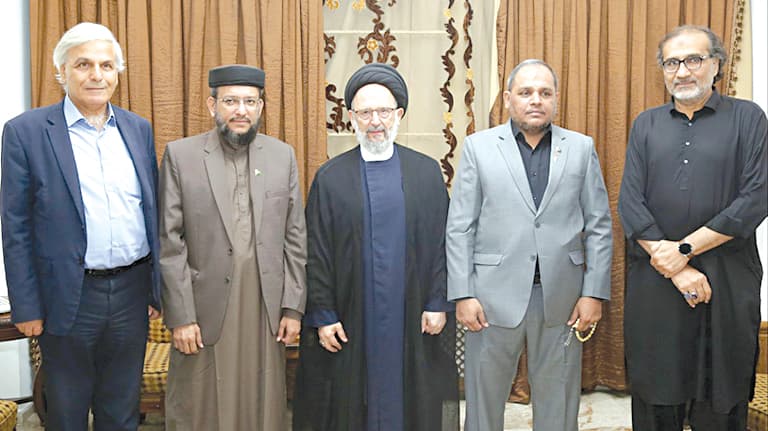 فضل الله يلتقي وفداً باكستانياً على وحدة الأمة