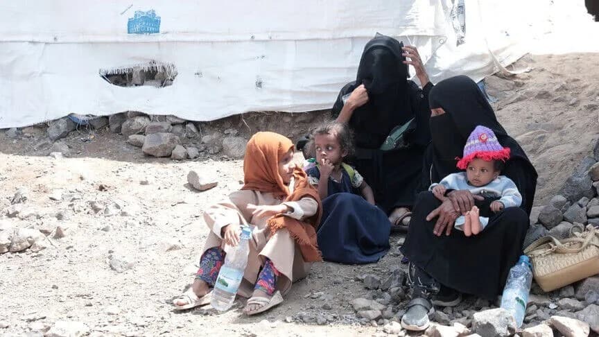 الأغذية العالمي يوقف مساعدات اليمن