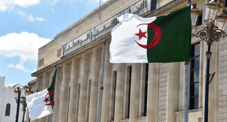 المجلس الشعبي يحمى الديمقراطية