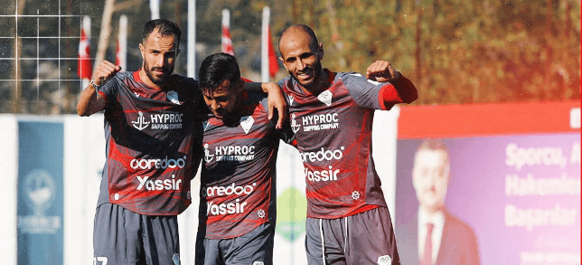 Mouloudia d'Oran wins again