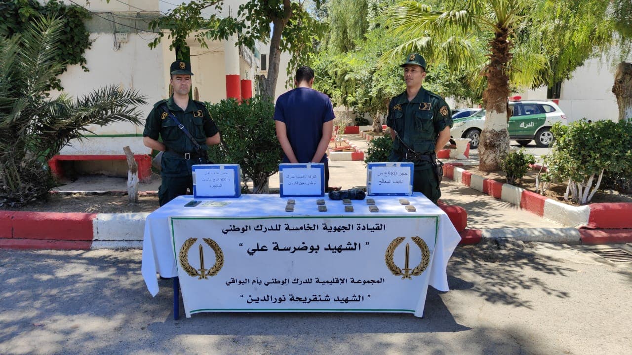 أم البواقي: الدرك يوقف شخصا ويحجز كمية كبيرة من المهلوسات بعين فكرون