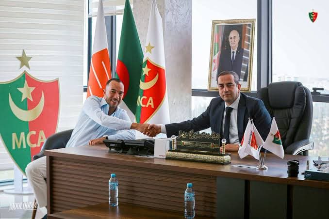 بلعمري يؤكد عروض لخمسة لاعبين لتدعيم الفريق
