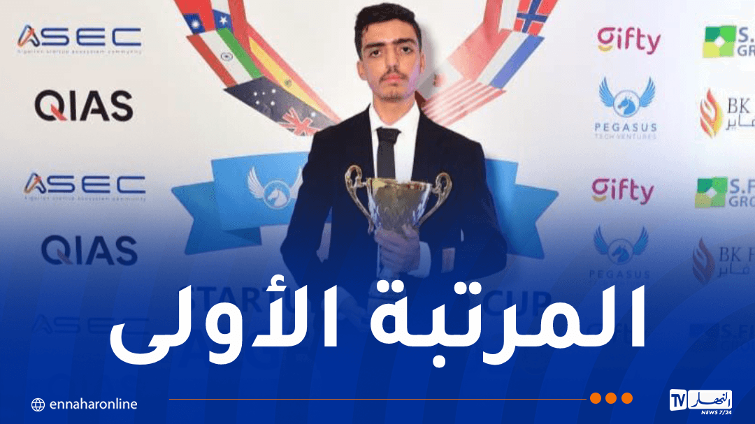 وزير التعليم يهنئ الطالب علاء الدين