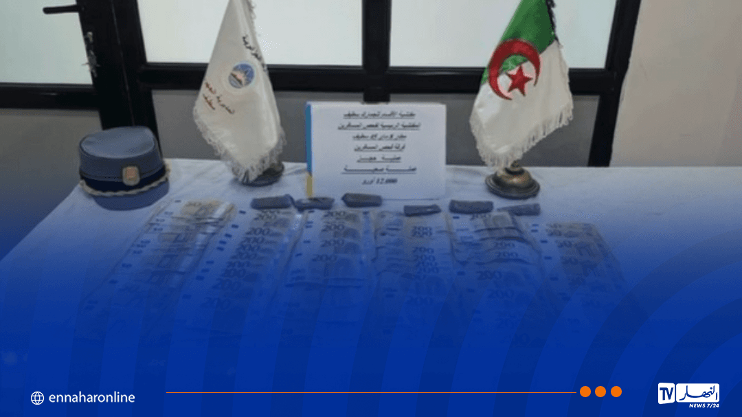 Female traveler detained with 12000 euros at Biskra Airport