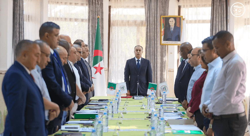 الفاف تعلن عن مدرب المنتخب الجديد