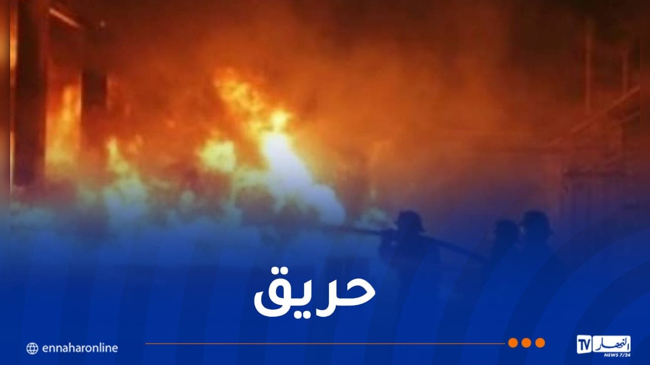 Firefighters battle shoe warehouse blaze in Oran