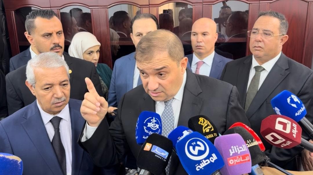 وزير العدل يدعو لتشديد العقوبات لمكافحة المخدرات