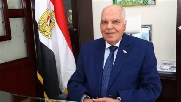 Al-Zanati donates 5000 pounds for retired teachers Hajj support