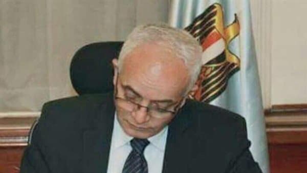 Ex-Education Minister Questions Current Education Relevance