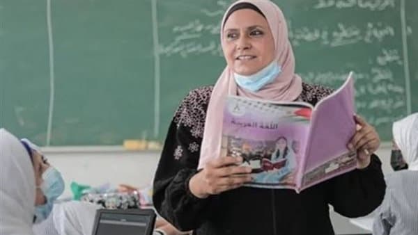 Cairo Education reviews new teacher contracts