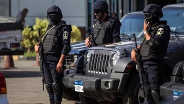 حرس يقتل مدير مدرسة في المعادي لاعتقاده بسببه