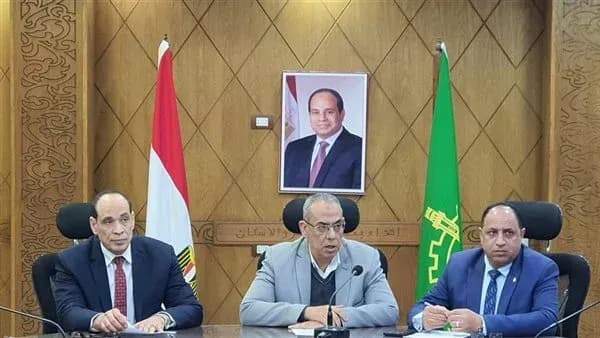 مدير تعليم القليوبية يترأس مقابلات اختيار الوكلاء