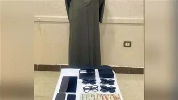 قنا.. حبس طالب بكلية الطب 4 أيام لاتهامه بالترويج لبيع نظارات غش إلكتروني